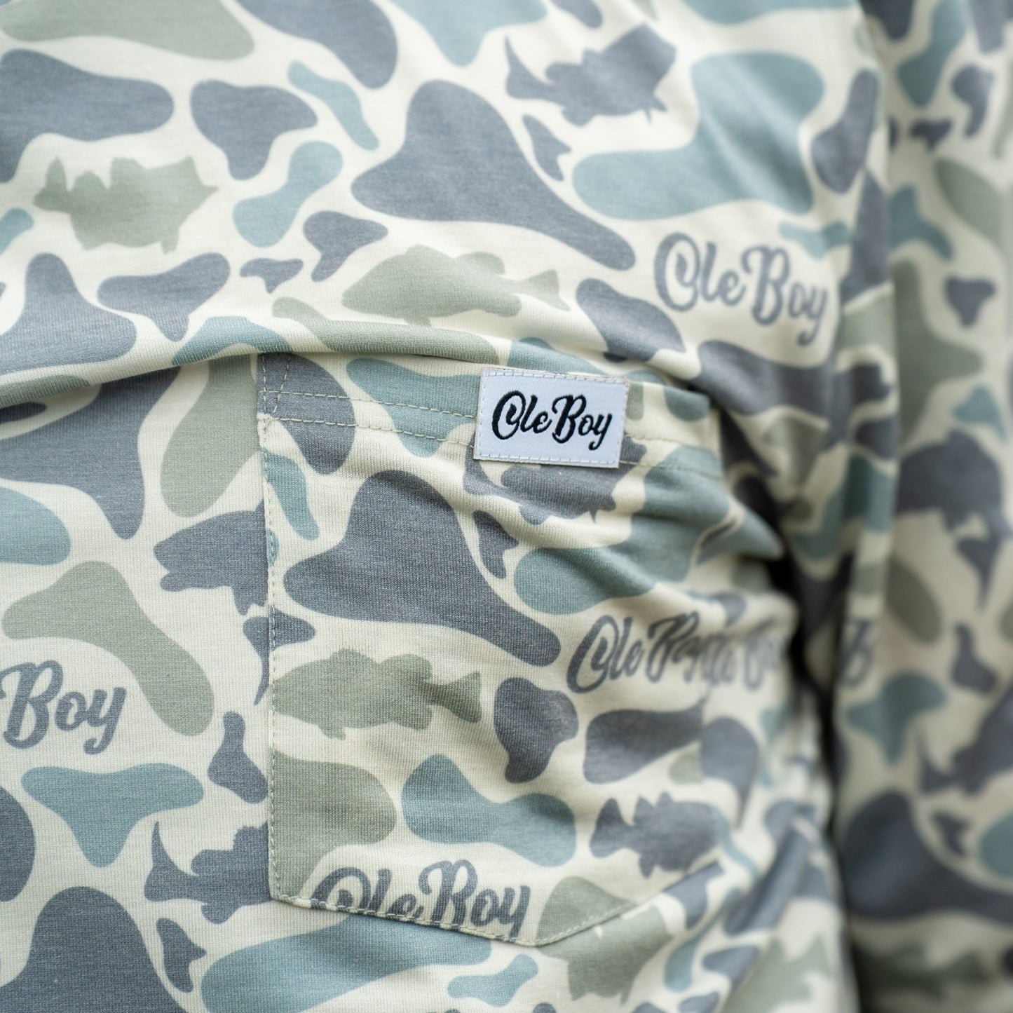 OLE BOY Performance Hooded Tee - Bass Camo